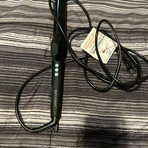 Bio Ionic long barrel curling iron